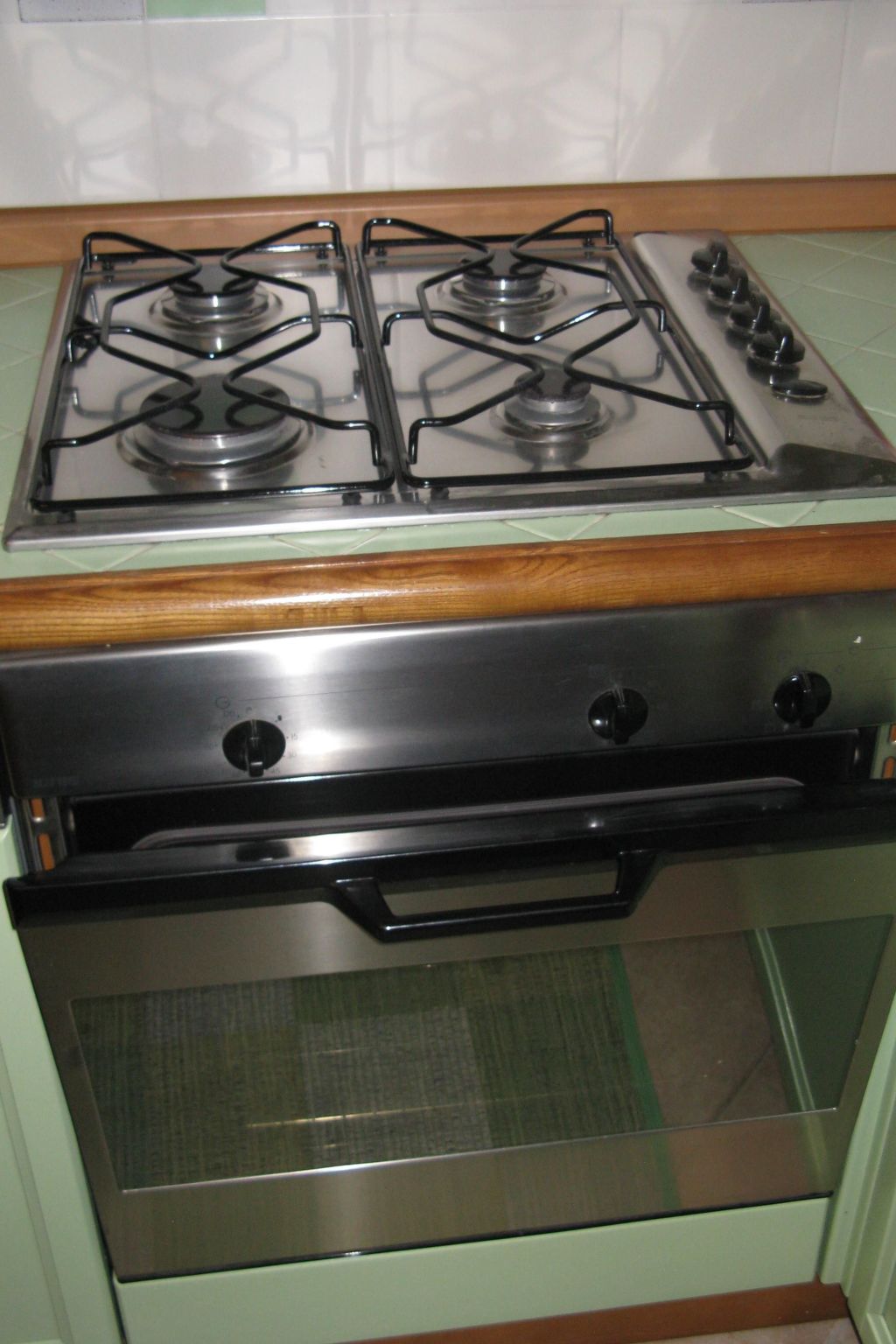 Typisches Bauernhaus mit holzbefeuertem Kamin-Inside