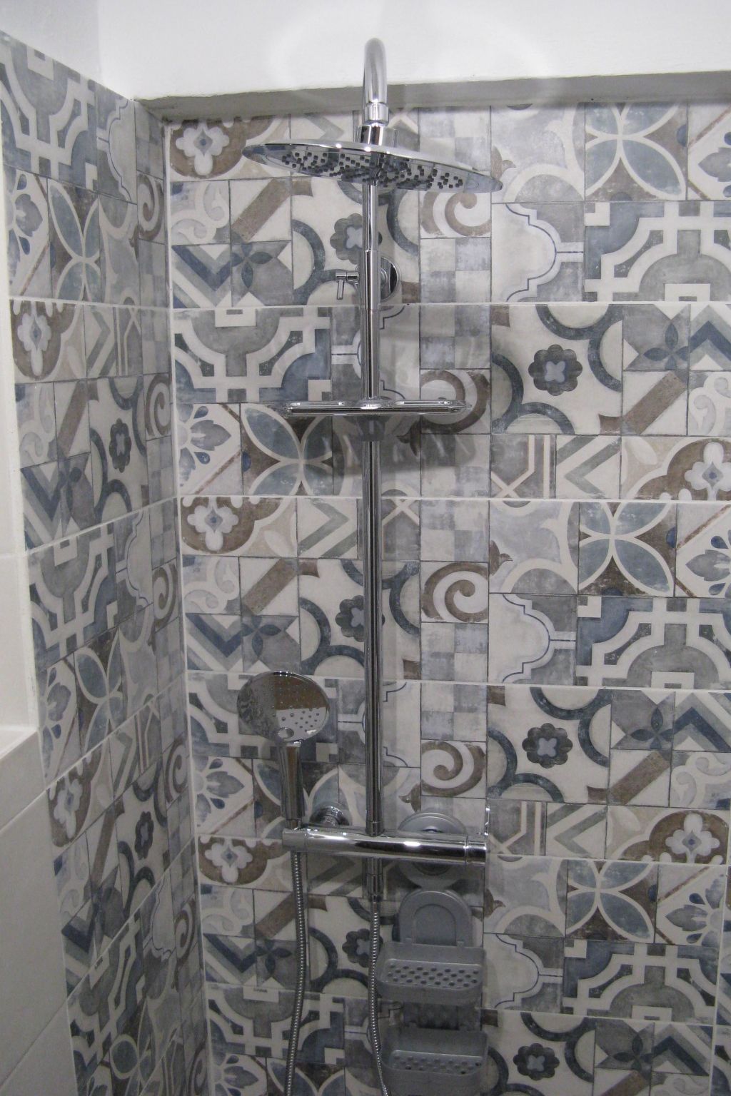 Typisches Bauernhaus mit holzbefeuertem Kamin-Inside