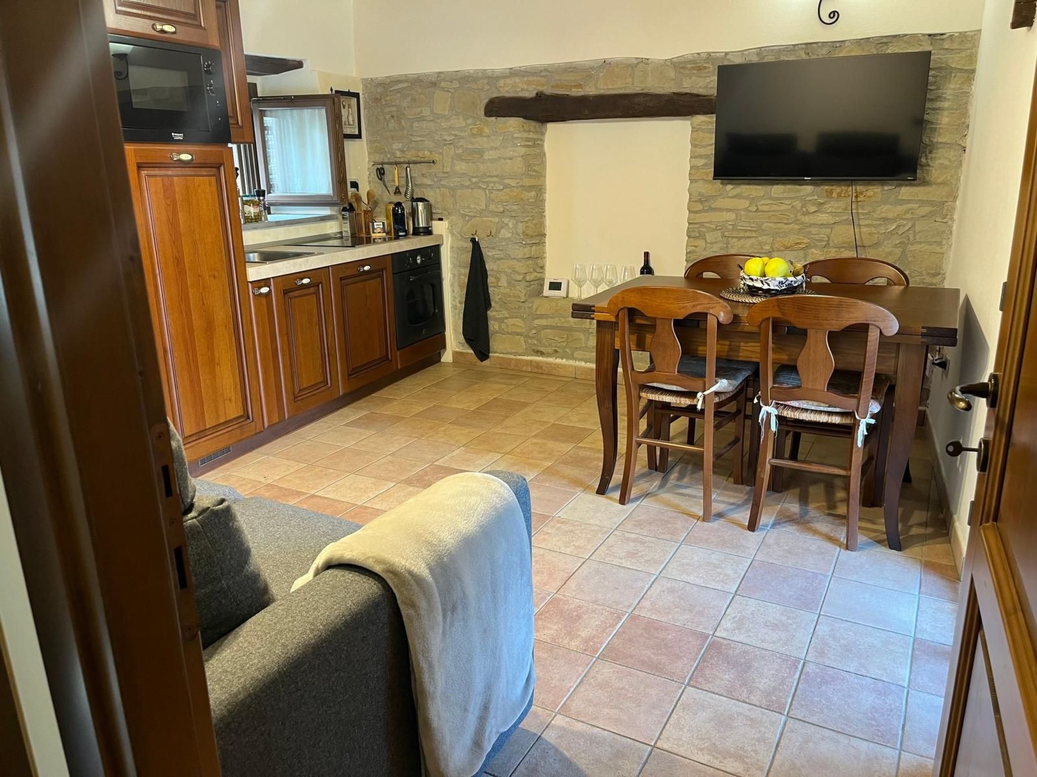 Cascina Bricco 'Ein Balkon in den Alpen-Drinnen