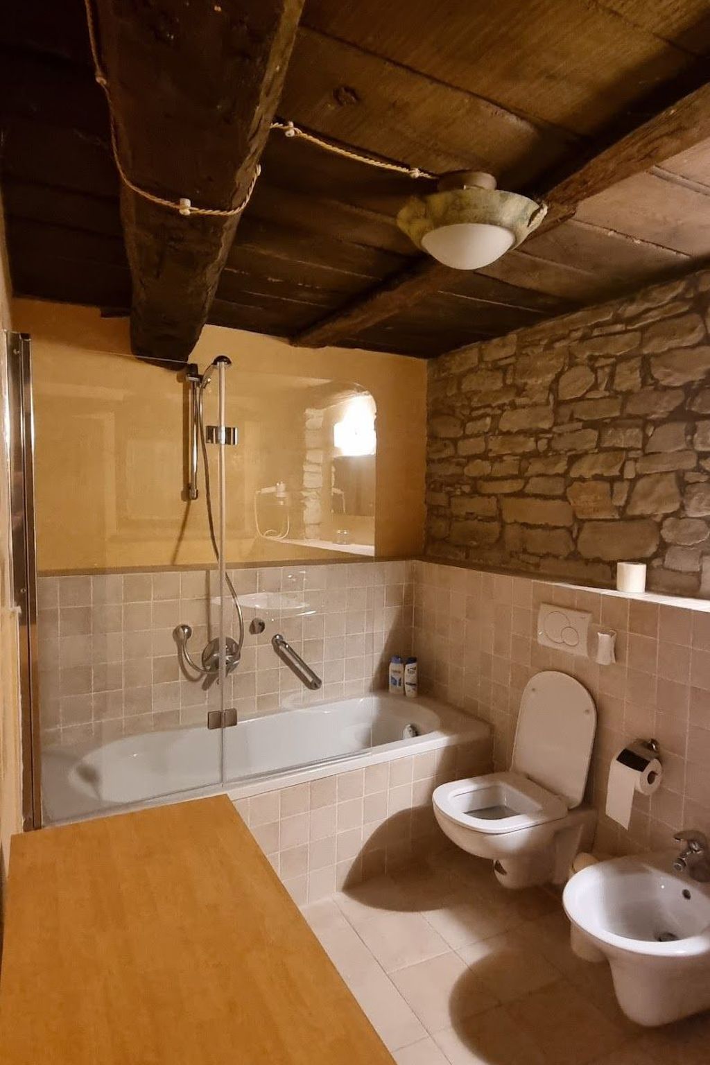 Cascina Bricco 'Ein Balkon in den Alpen-Drinnen