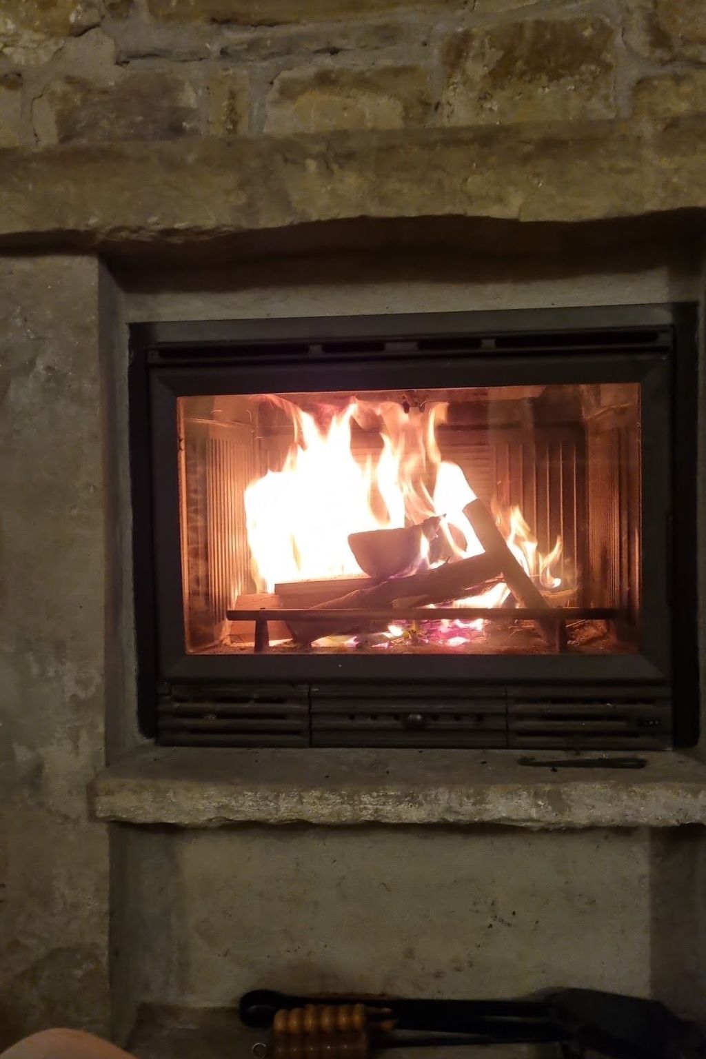 Cascina Bricco 'Ein Balkon in den Alpen-Drinnen