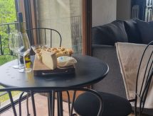 Vrijstaand vakantiehuis met zwembad en uitzicht op de bergen in Piemonte - thumbnail 4