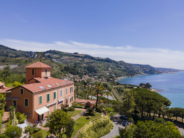 Zeezicht en rust in appartement Paradise Corner, Ventimiglia in Ventimiglia