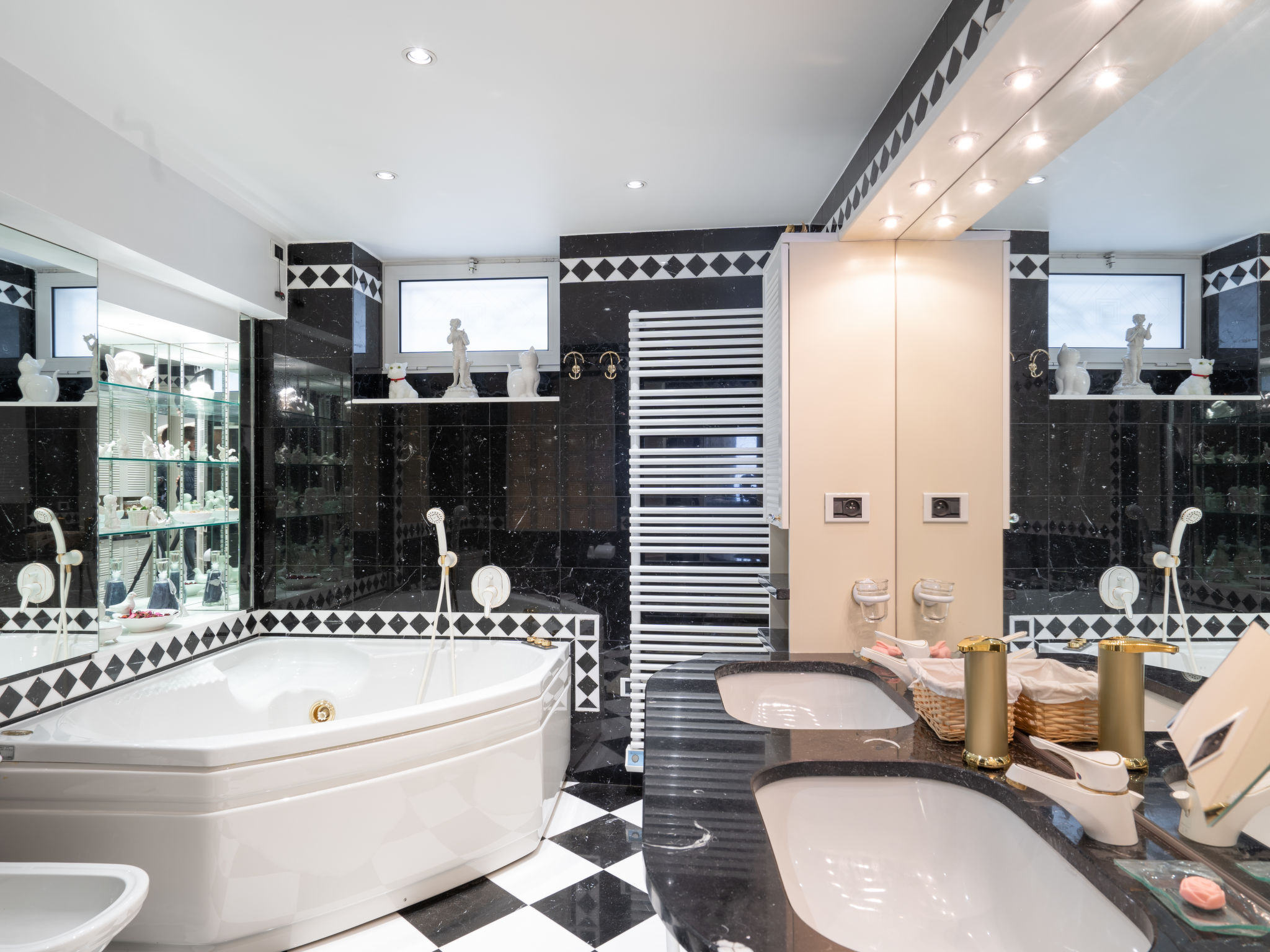 Appartement Grimaldi – Salle de bains, photo 9 sur 24