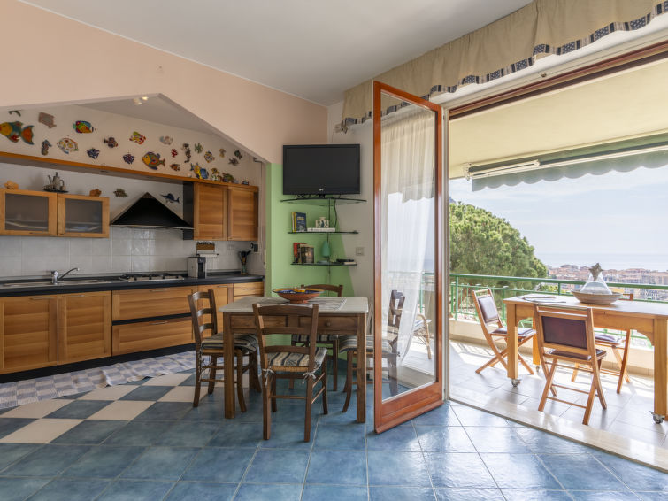 Zeezicht en rust in appartement Degli Ulivi, Ventimiglia in Ventimiglia