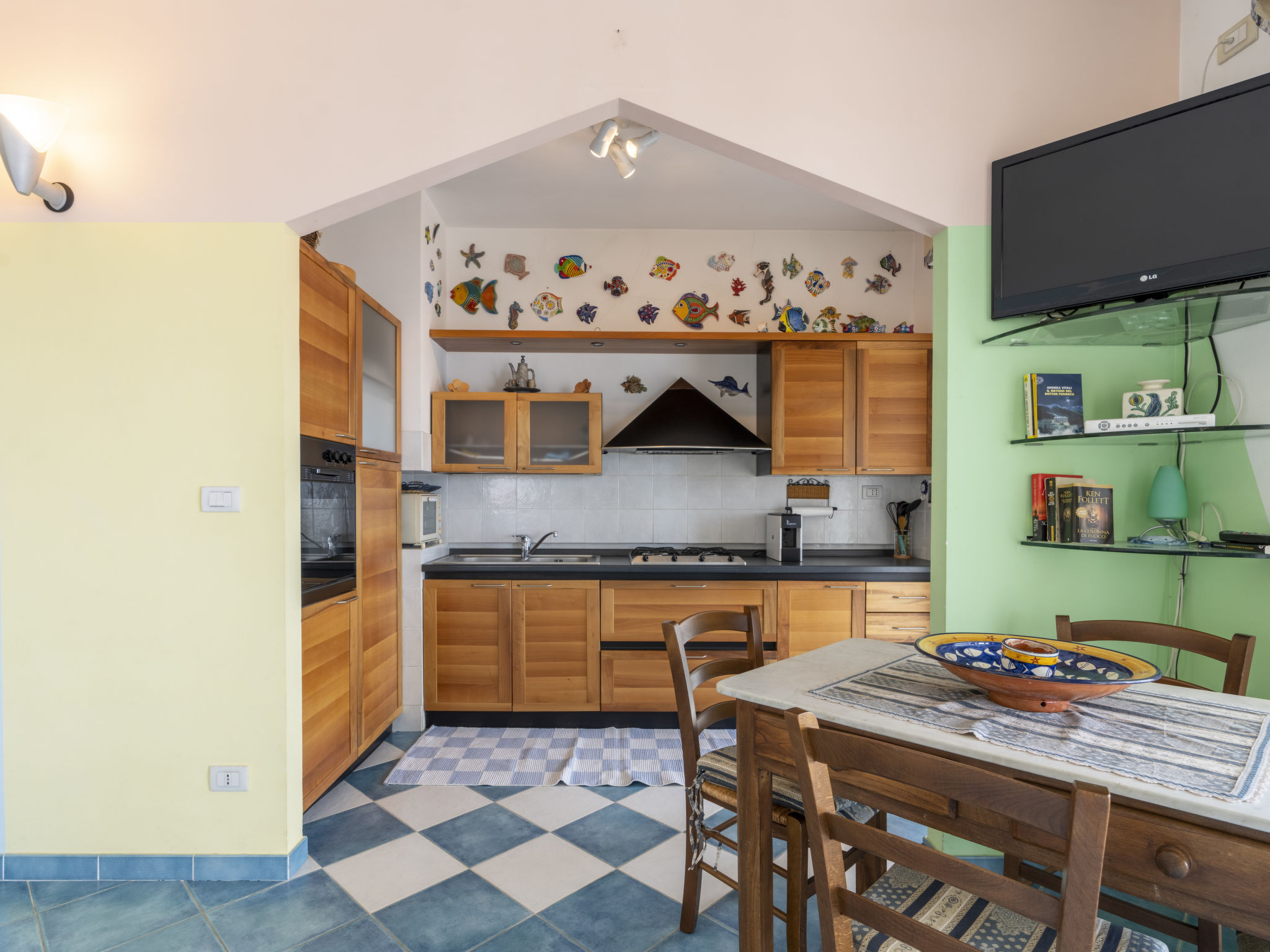 Kitchen / Dining Room