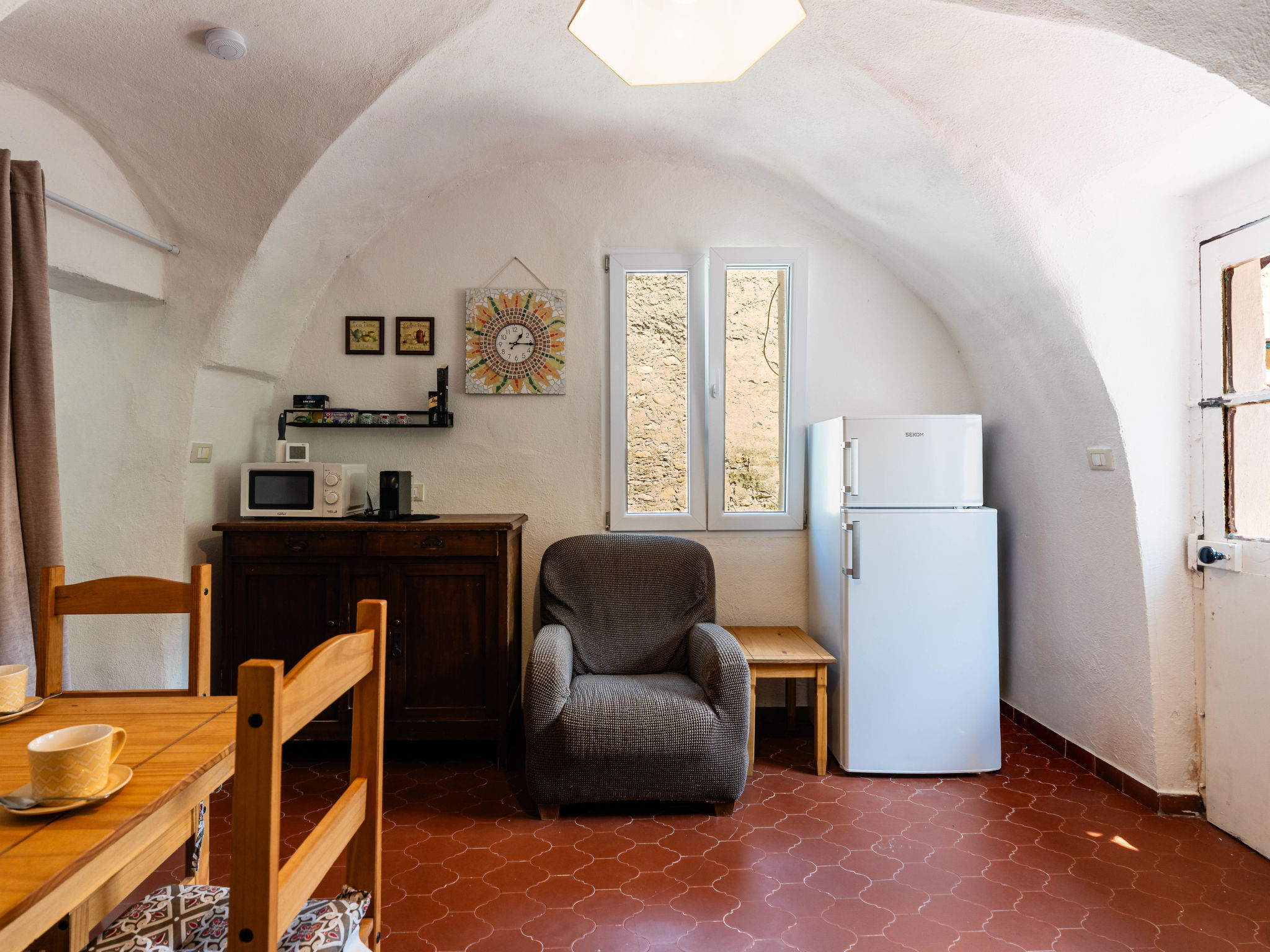 Torri House - Binnen