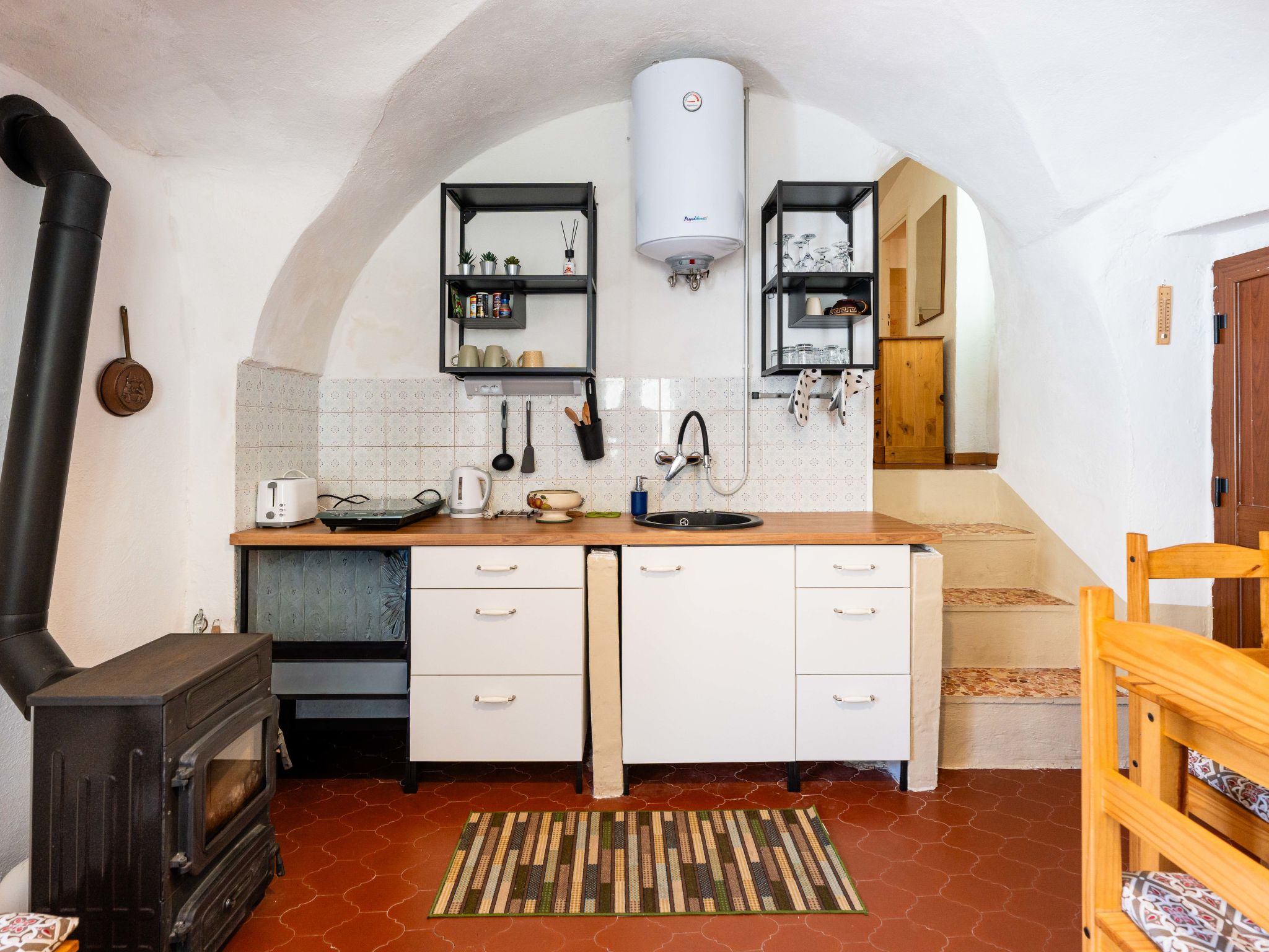 Torri House - Binnen