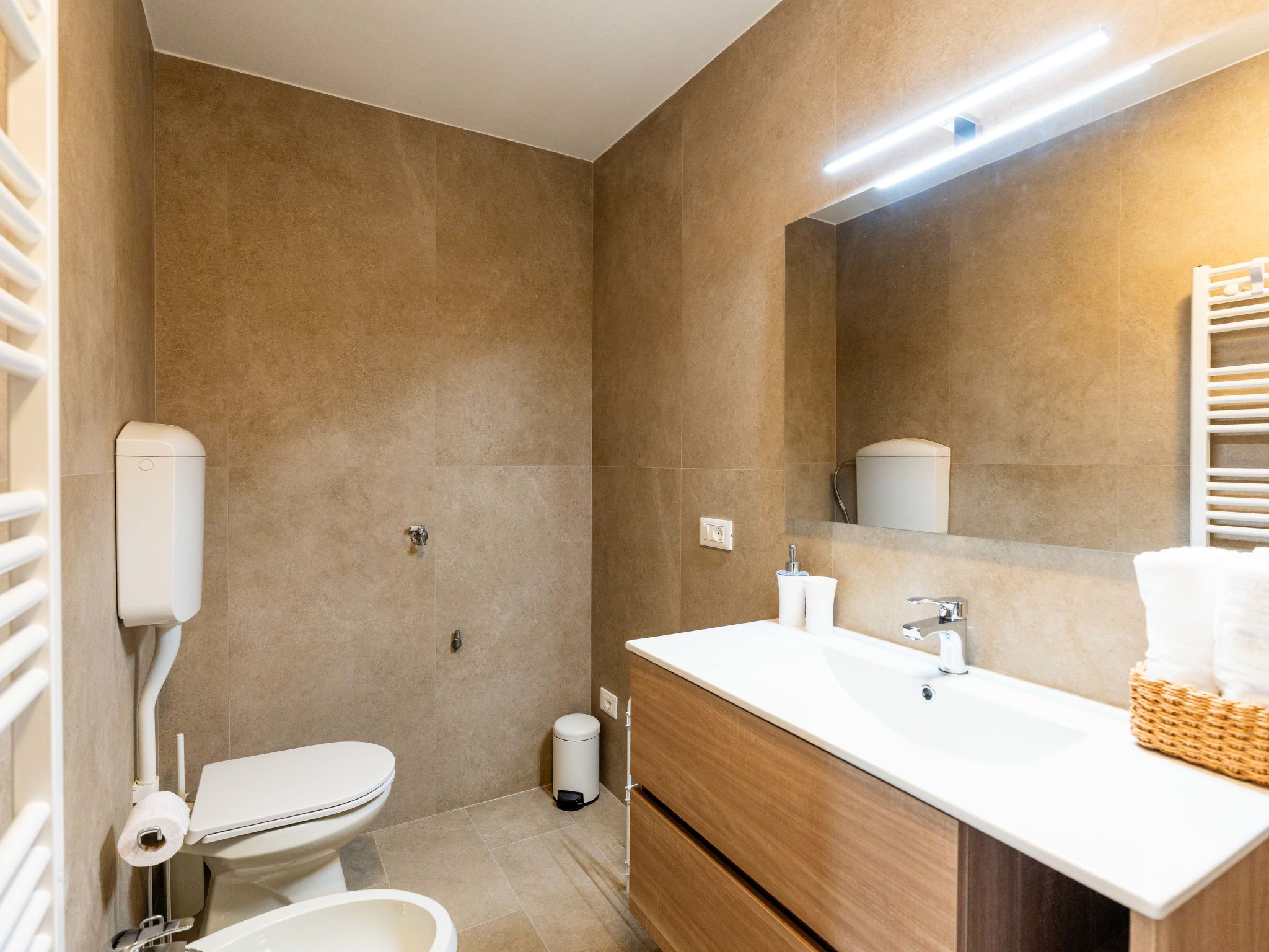 Beautiful Seaview-Binnen