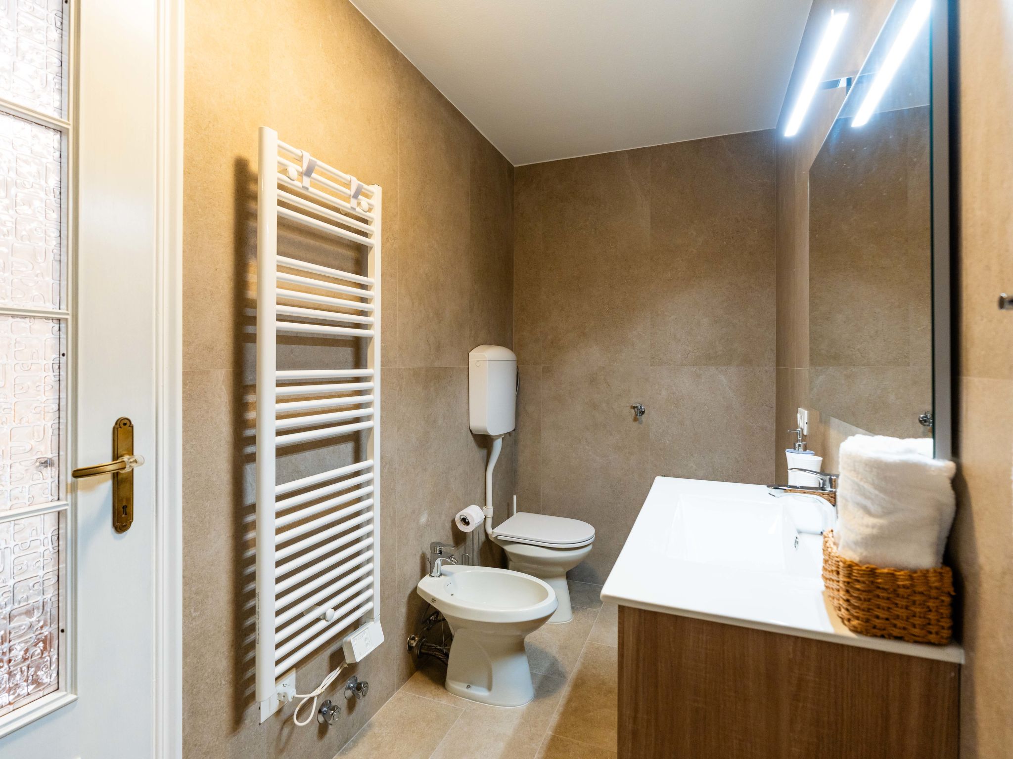 Beautiful Seaview-Binnen