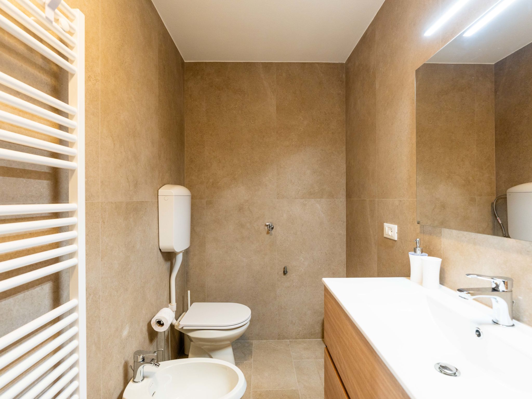 Beautiful Seaview-Binnen