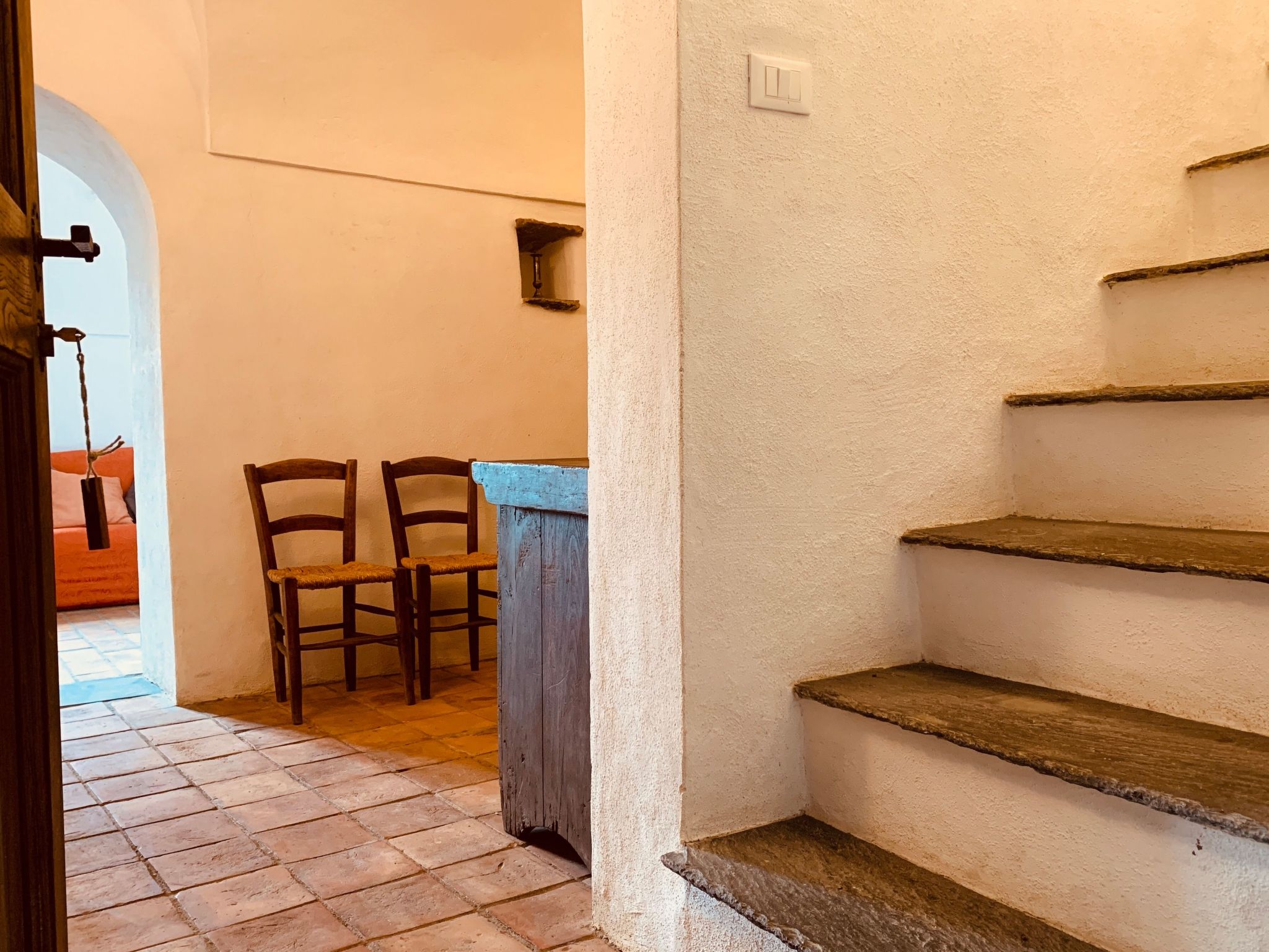 Für 4 Personen ca. 110 m&sup2; in Bajardo, Norditalien (Ligurien)-Binnen