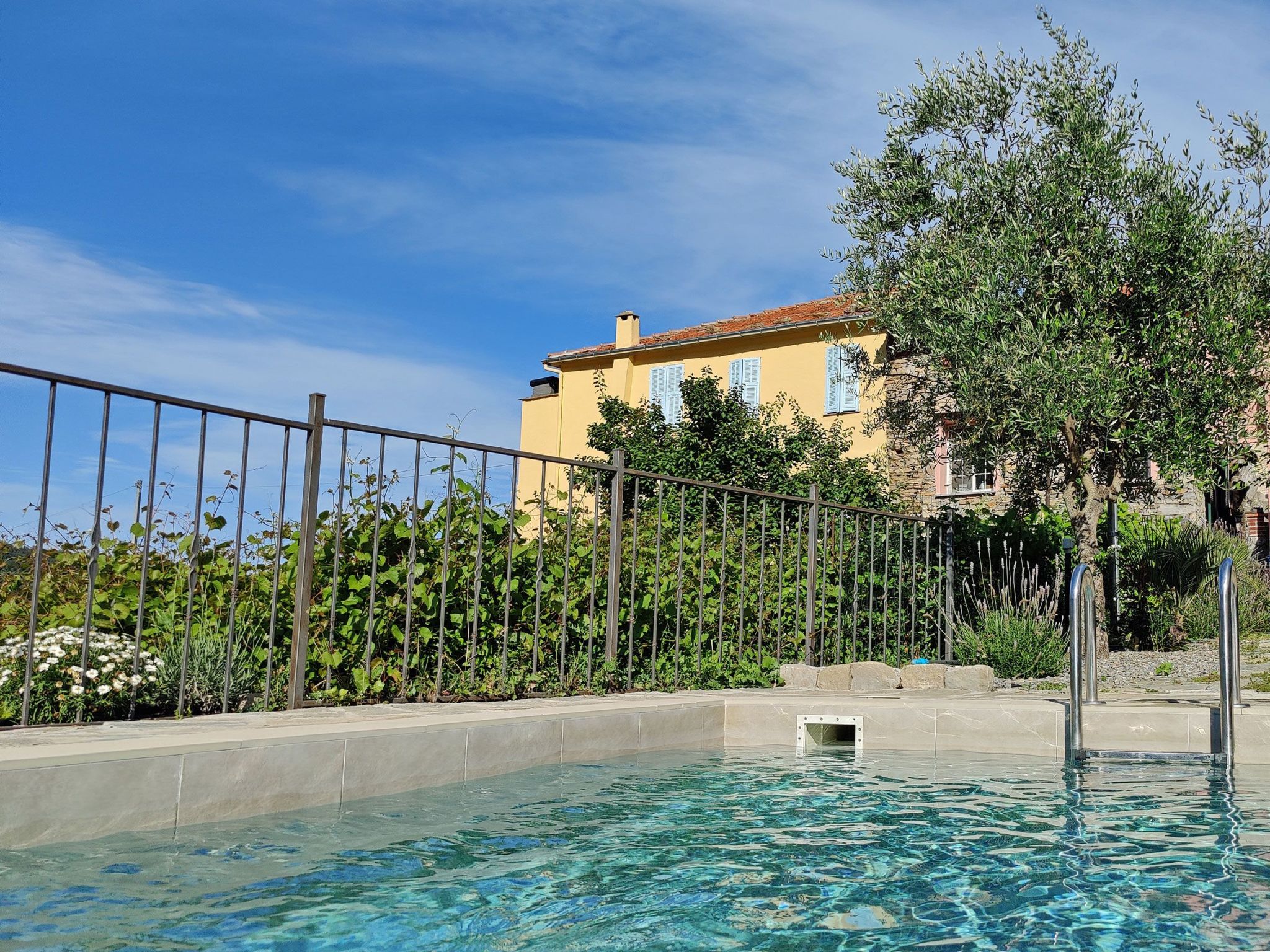 Vakantiehuis met omheinde tuin in Tavole (Italië) 1 hond is welkom