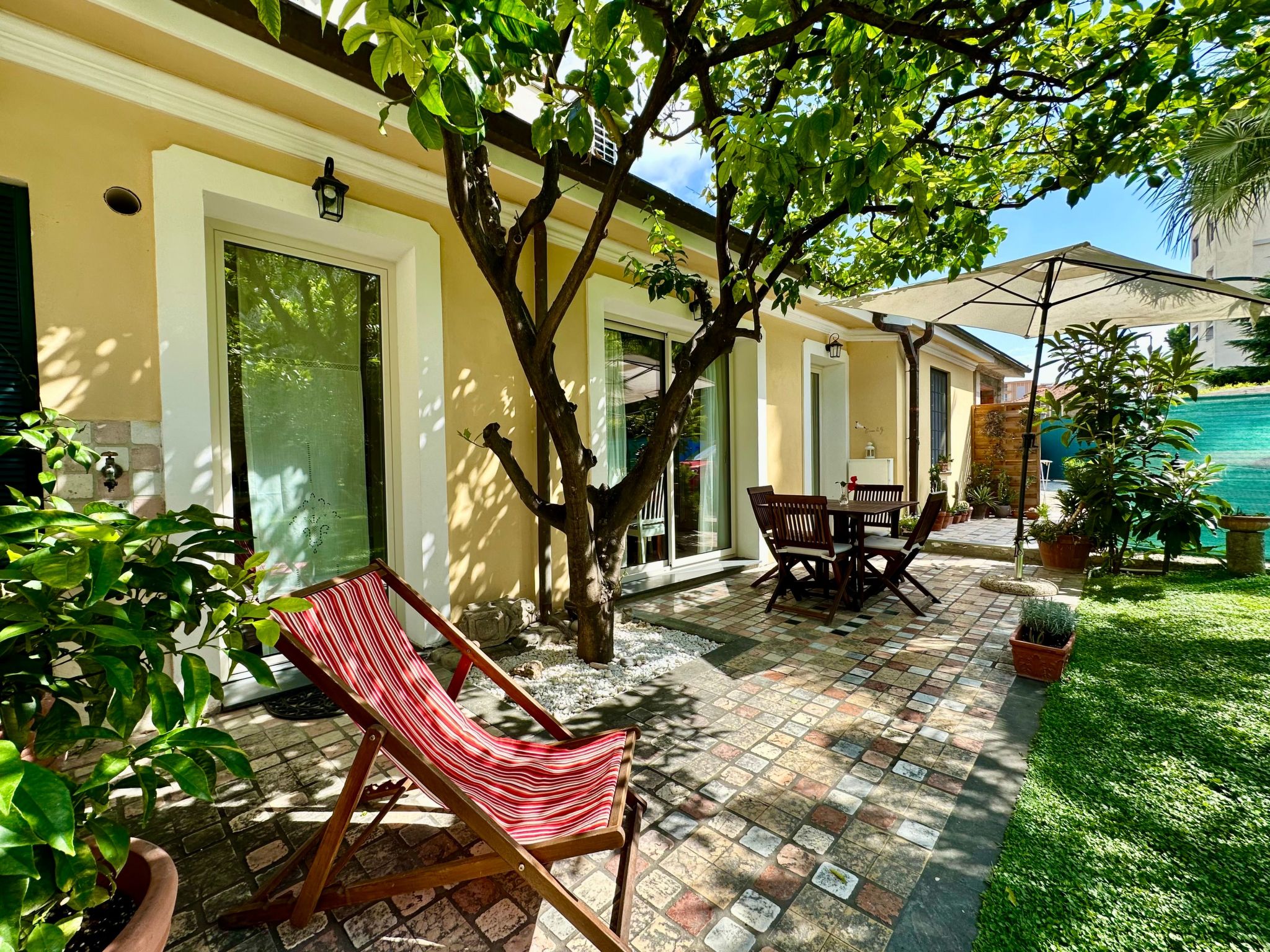 Antike Villa-Garten-Privatparkplatz-4 Gäste-Image-tags.info