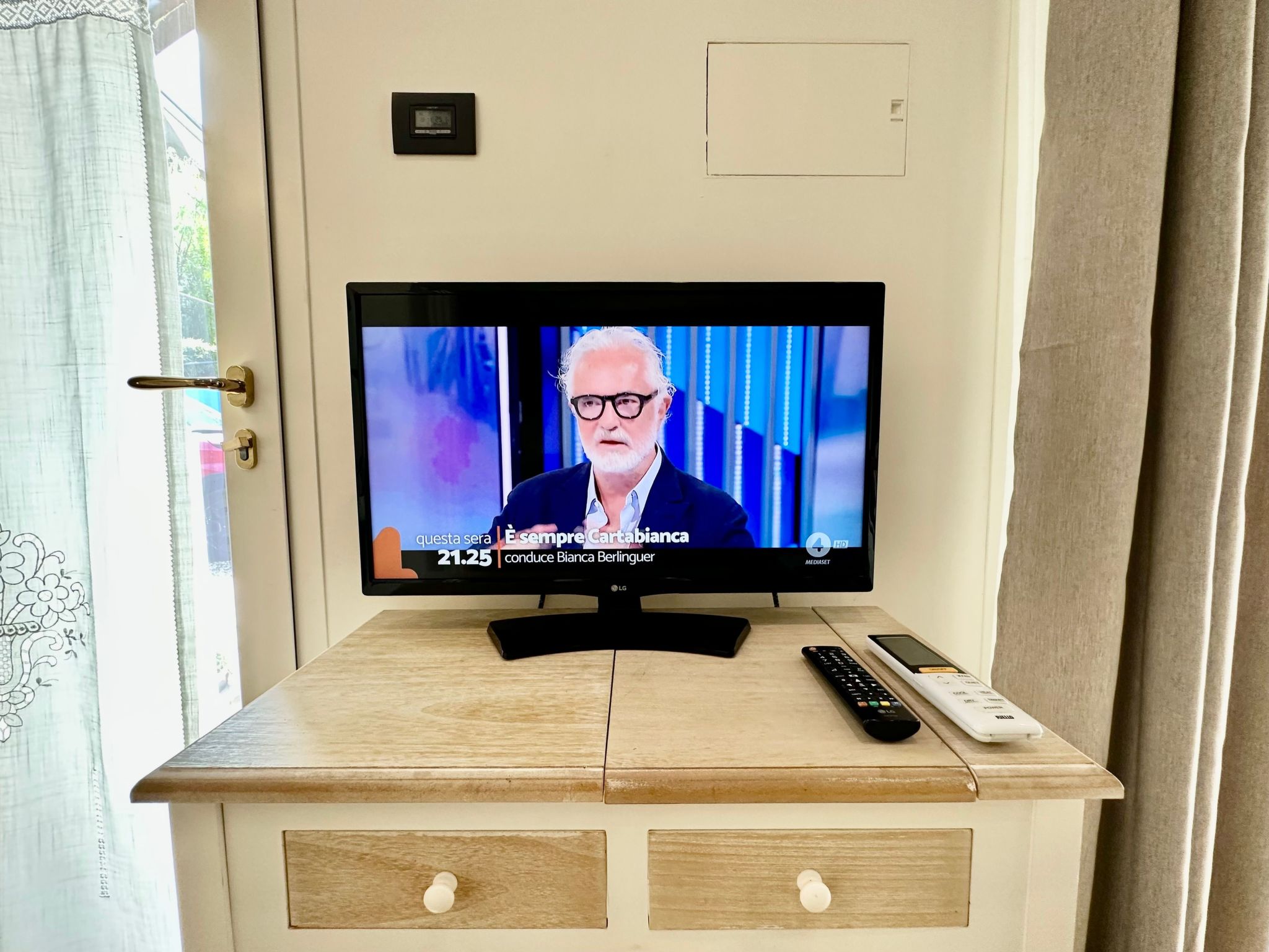 Antike Villa-Garten-Privatparkplatz-4 Gäste-Image-tags.info