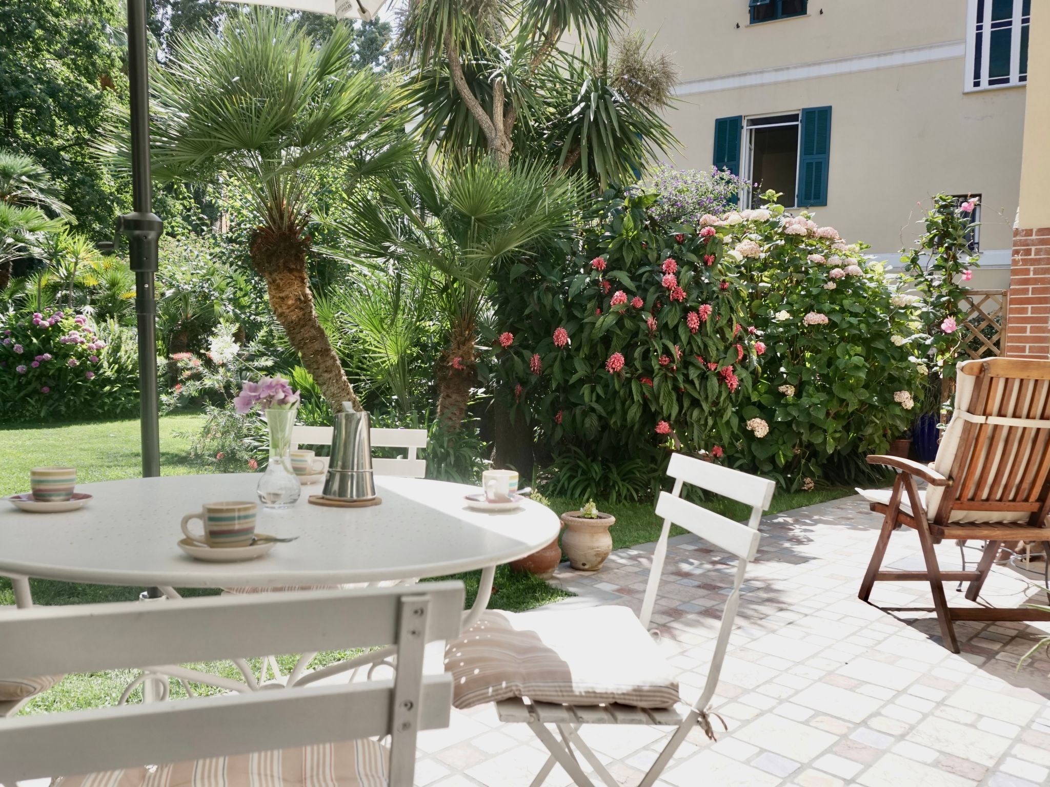 Villa in der Stadt-Privatparkplatz-Garten-6Gäste