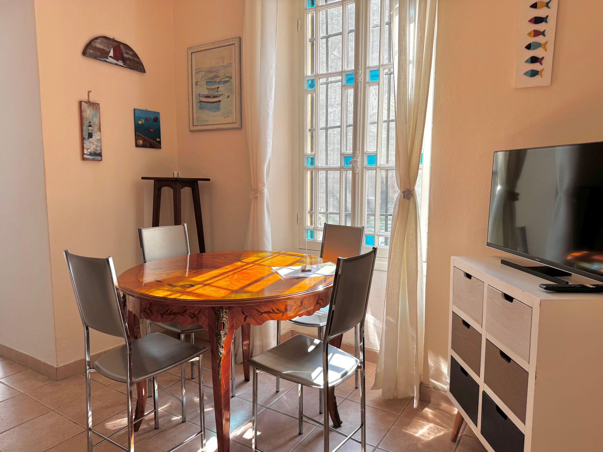 Villa in der Stadt-Privatparkplatz-Garten-6Gäste-Image-tags.info