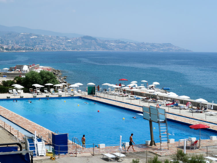 Marina Translation missing: villas_en.helpers.properties.accommodation_type.holiday_resort in Sanremo