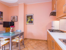 Licht appartement Floki op 1 km van het zandstrand in Sanremo - thumbnail 2