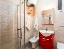 Licht appartement Floki op 1 km van het zandstrand in Sanremo - thumbnail 5