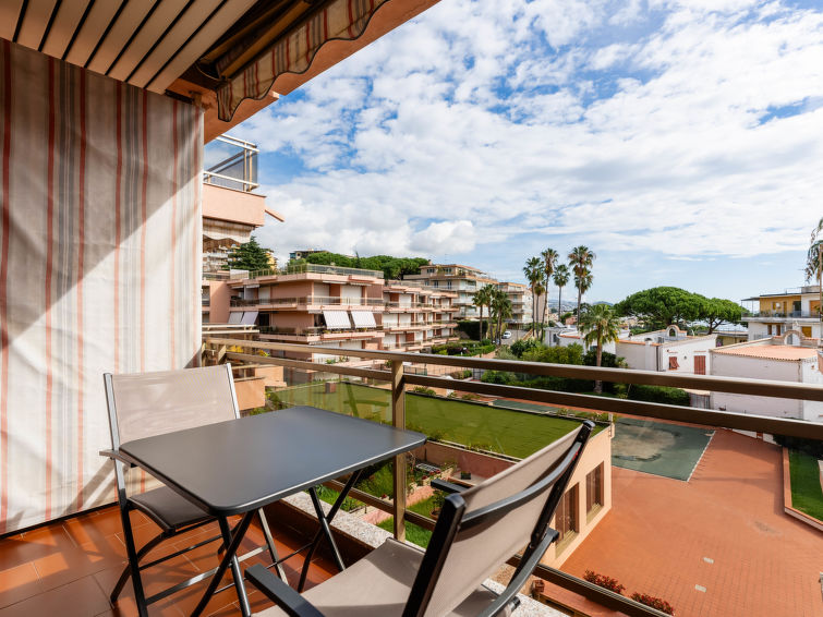 Search and Stay destination Sanremo, Liguria - Italy from AU$ 165. AcquadiMare