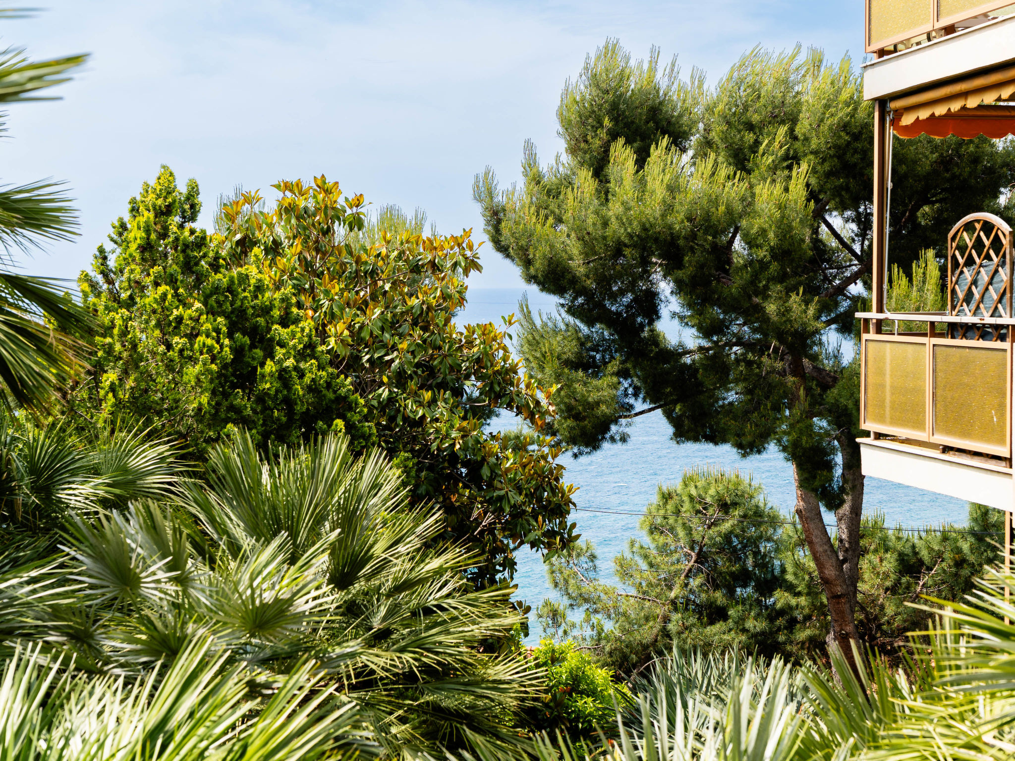 Garden and Sea-Buiten
