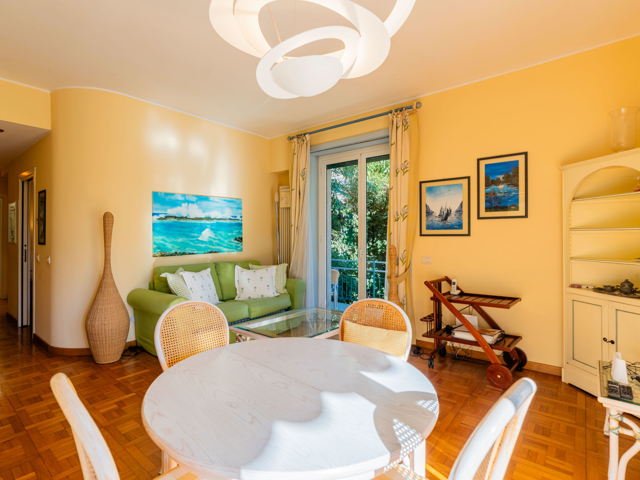 Sunshine Dreams-Drinnen