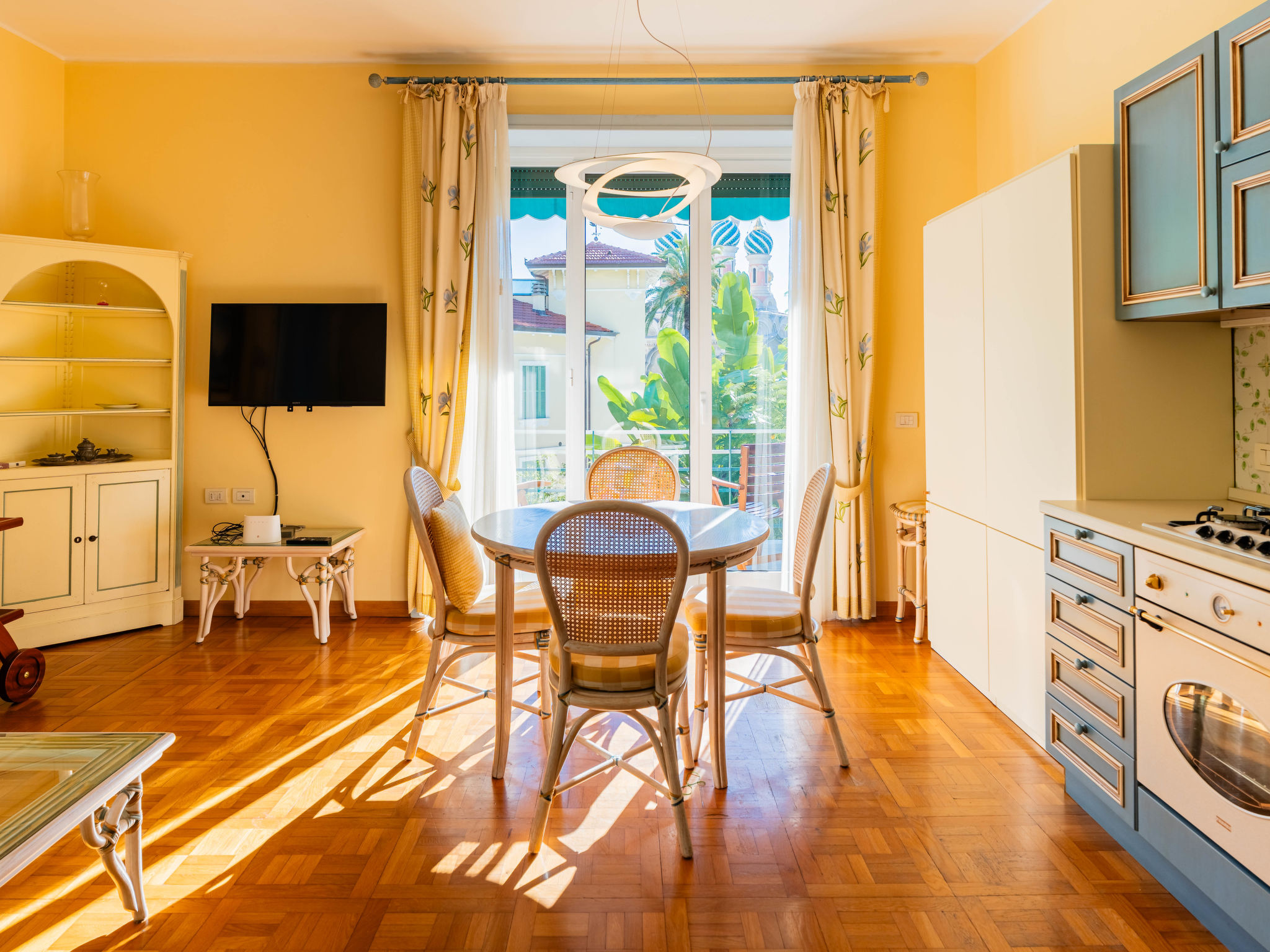 Sunshine Dreams-Drinnen