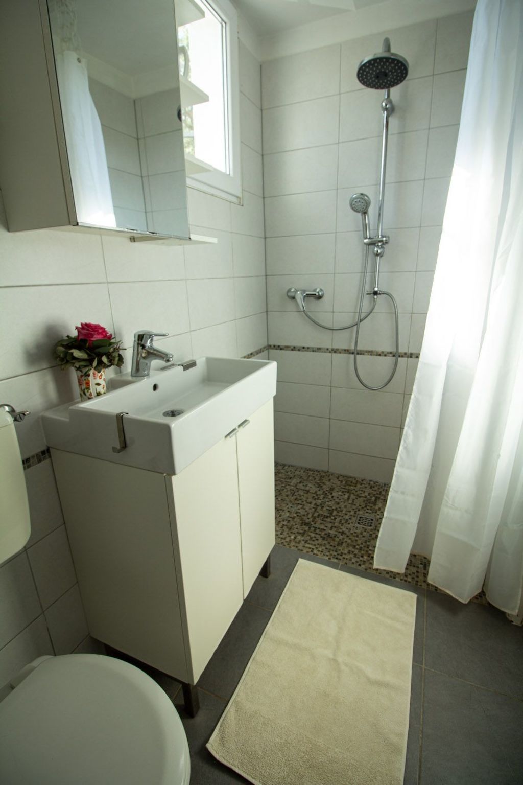 Komfortable Ferienwohnung in Cervo mit Garten-Dedans