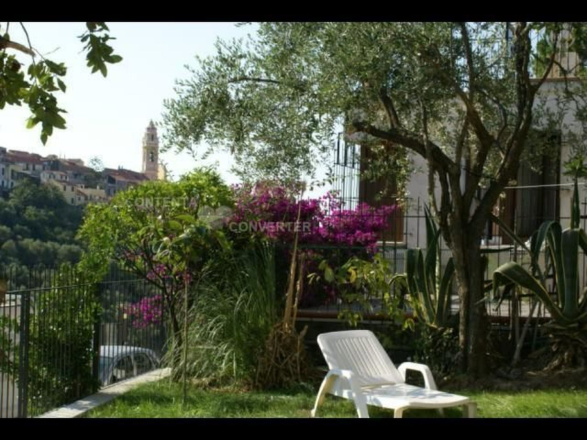 Komfortable Ferienwohnung in Cervo mit Garten-Dedans