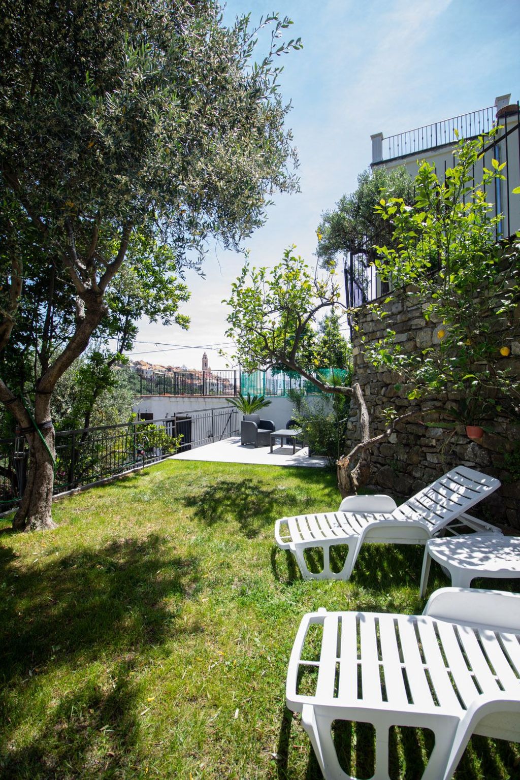 Isolabella — Terrace (3 of 33)