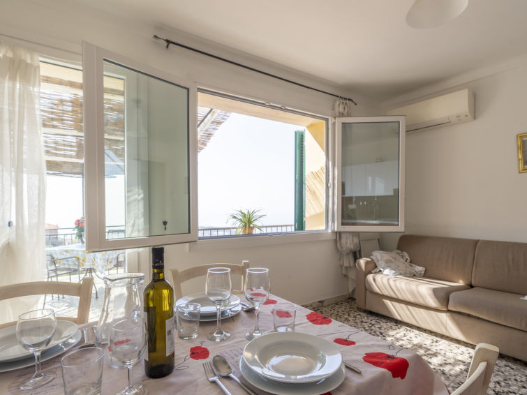 6-persoons appartement met zeezicht in Terzorio · 6 pers. in Terzorio