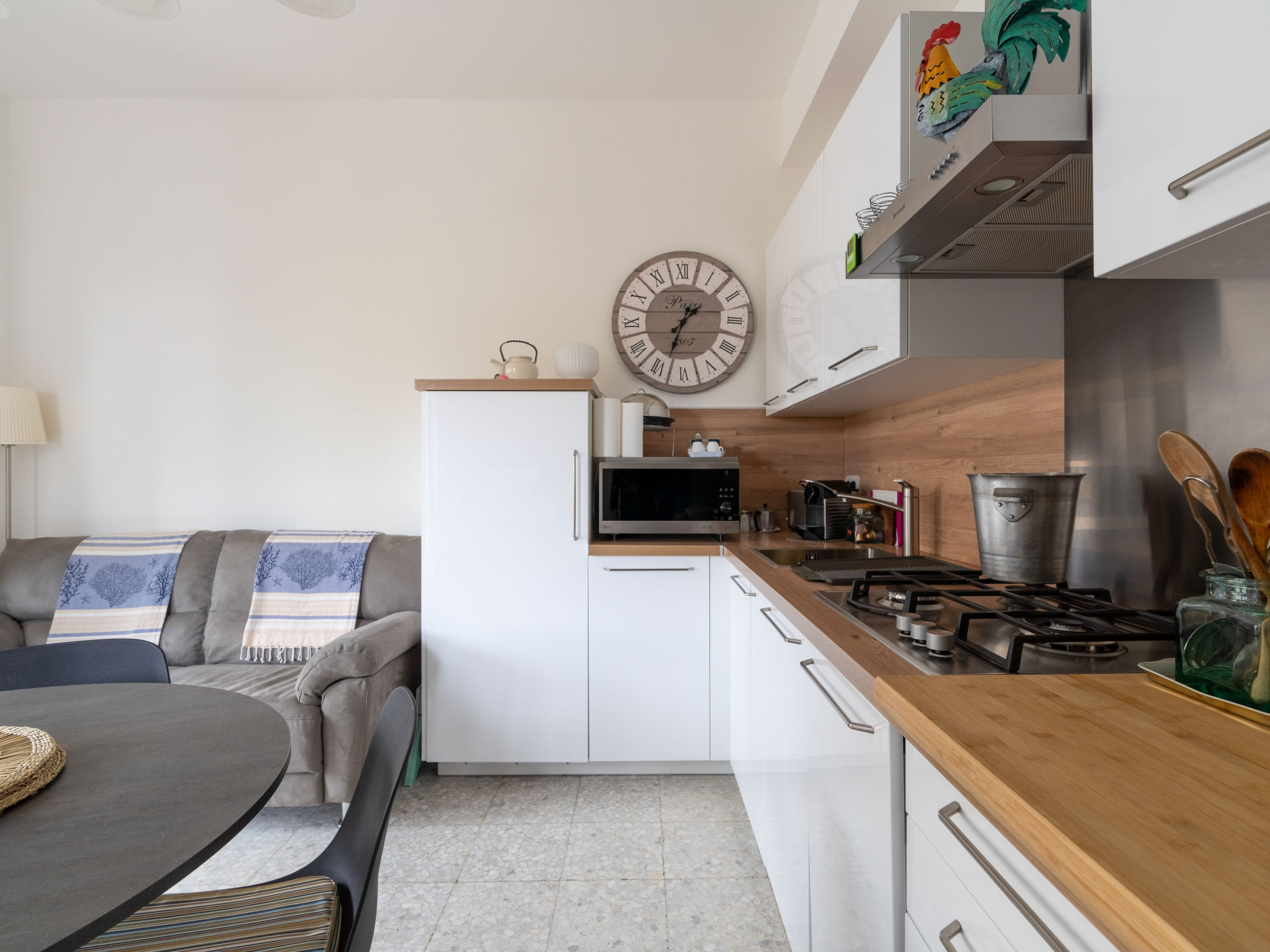Kitchen / Dining Room