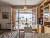 Ferienwohnung Riva Apartment