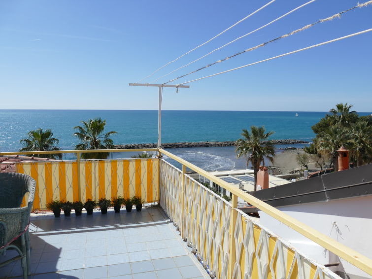 Zeezicht en rust in Casa della Mamma, Riva Ligure in Riva Ligure
