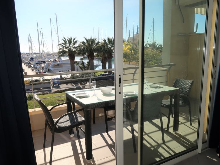 Search and Stay destination Santo Stefano al Mare, Liguria - Italy from AU$ 322. Marta