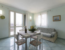 Vrijstaand vakantiehuis met zeezicht in Santo Stefano al Mare - thumbnail 4