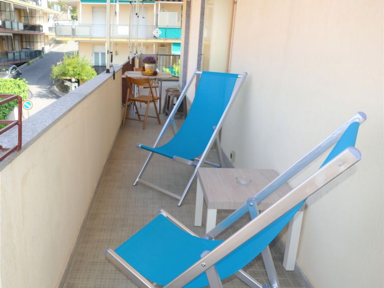 Search and Stay destination Santo Stefano al Mare, Liguria - Italy from AU$ 248. Rosina