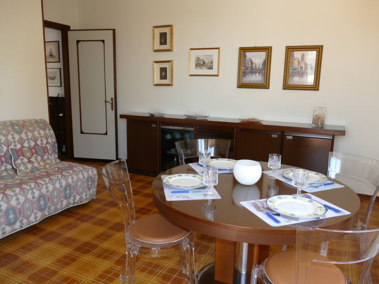 Search and Stay destination Santo Stefano al Mare, Liguria - Italy from AU$ 248. Rosina