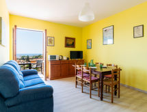 Lomahuoneisto Sunny Home
