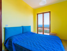 Lomahuoneisto Sunny Home