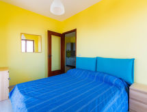Lomahuoneisto Sunny Home