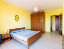 Lomahuoneisto Sunny Home