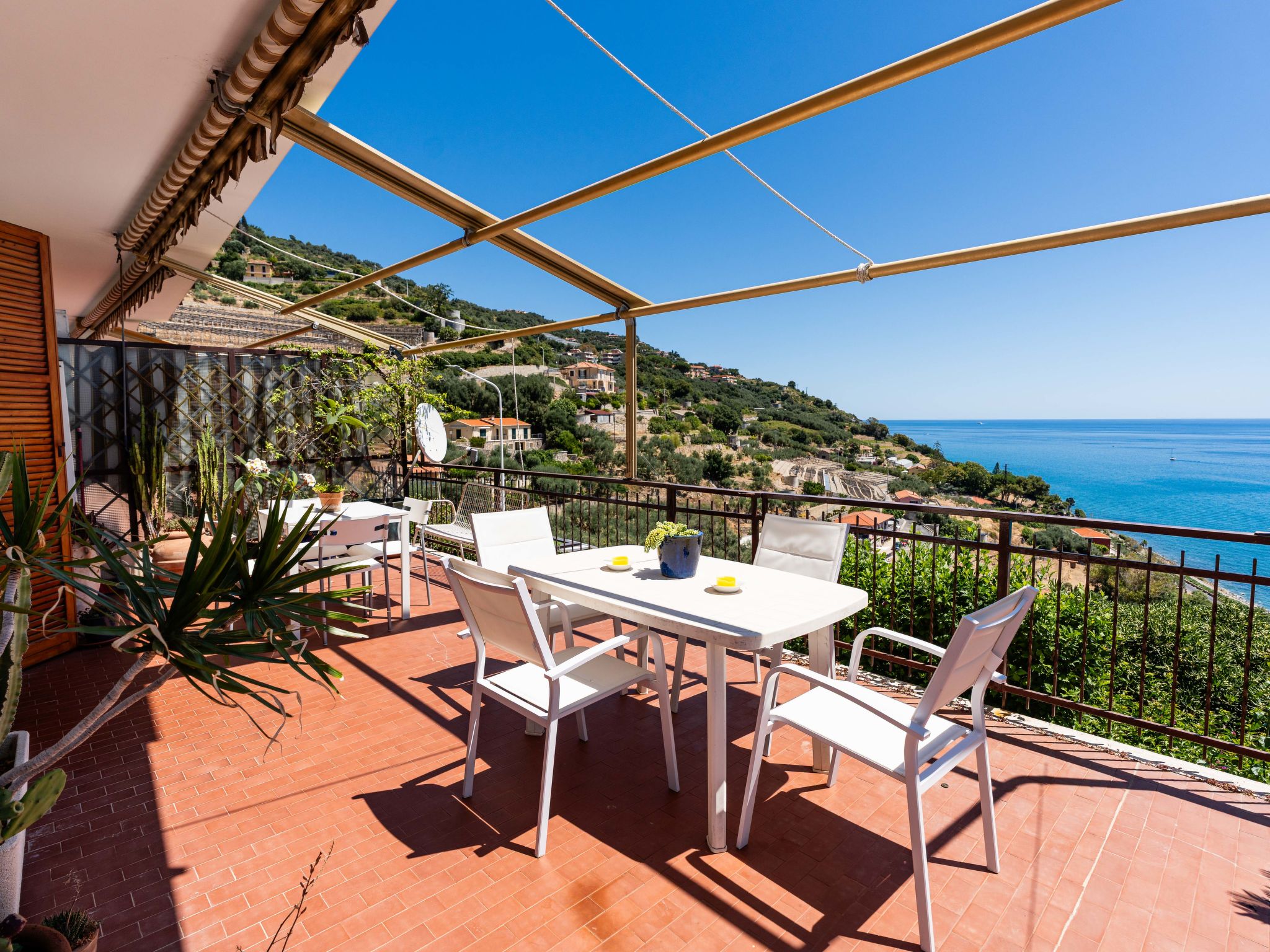 La Terrazza-Outside
