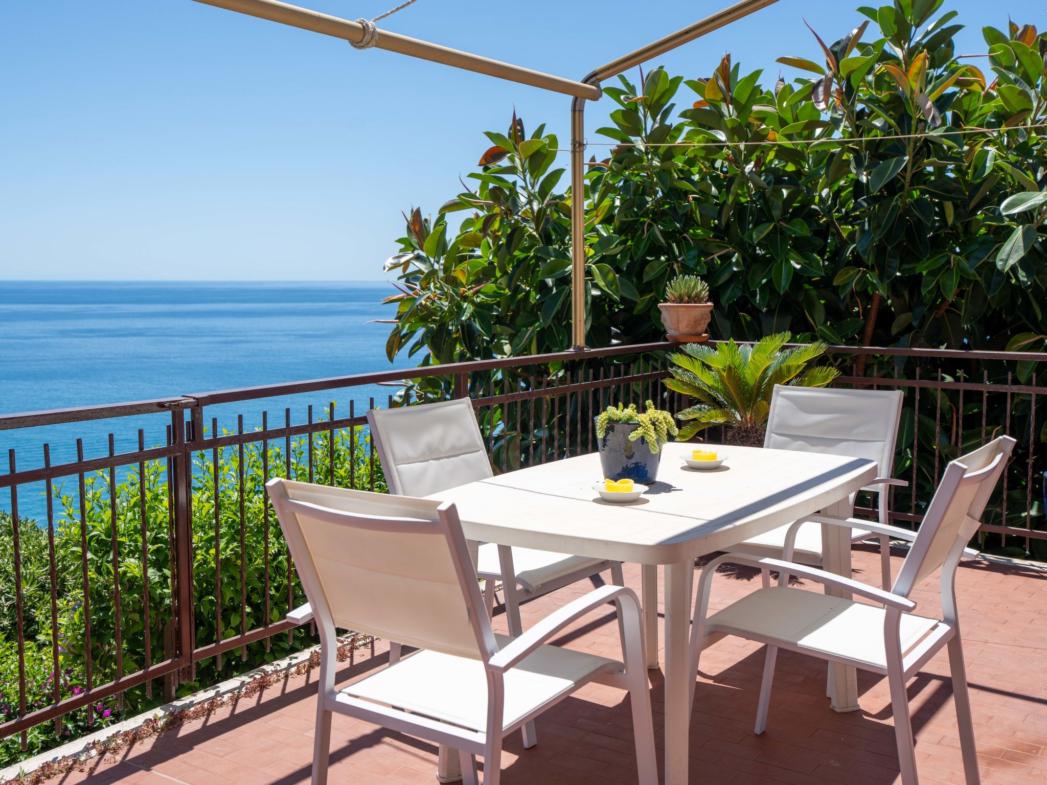 La Terrazza-Outside
