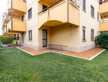 Dream House: Elegant appartement op 100 meter van zee in Santo Stefano - thumbnail 1