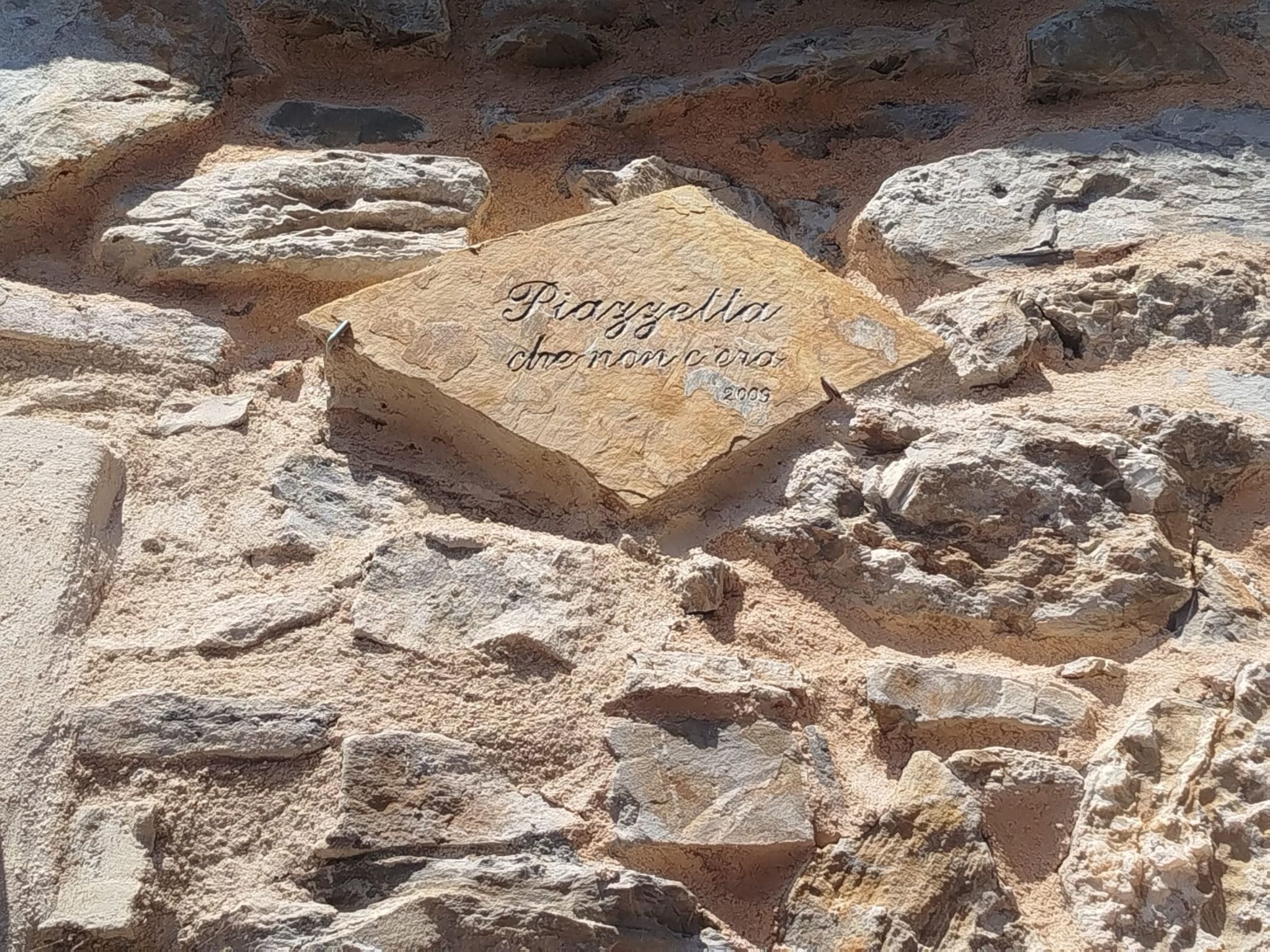 Piazzetta che non c'era - Buiten