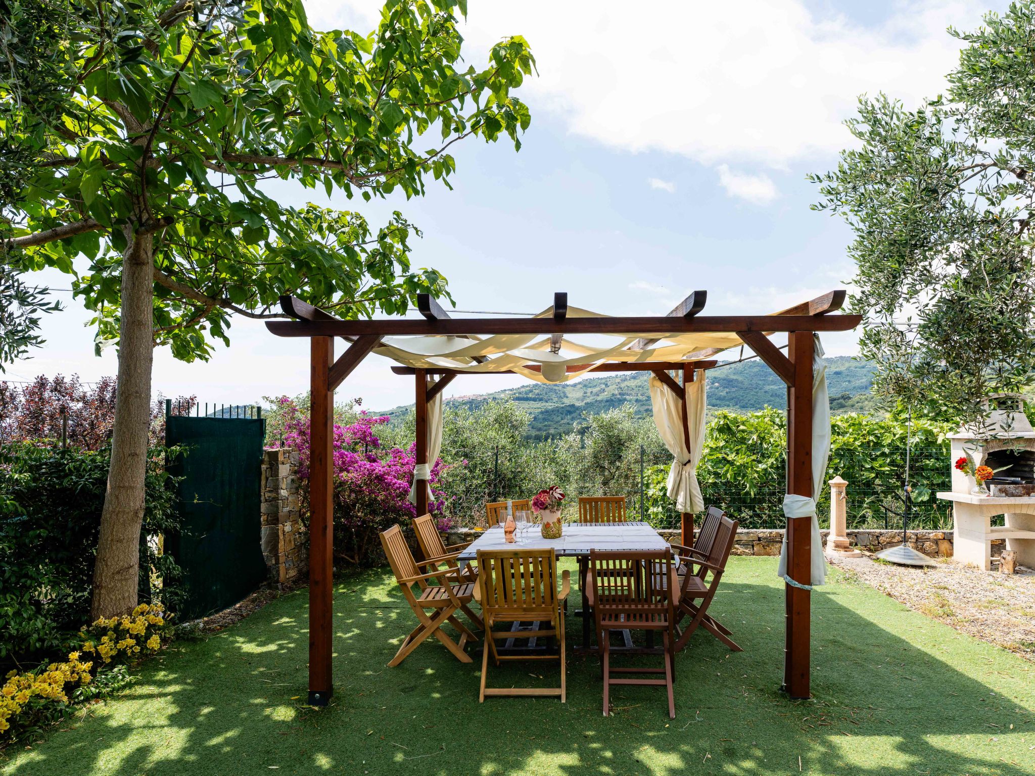 Olive Lodge-Buiten