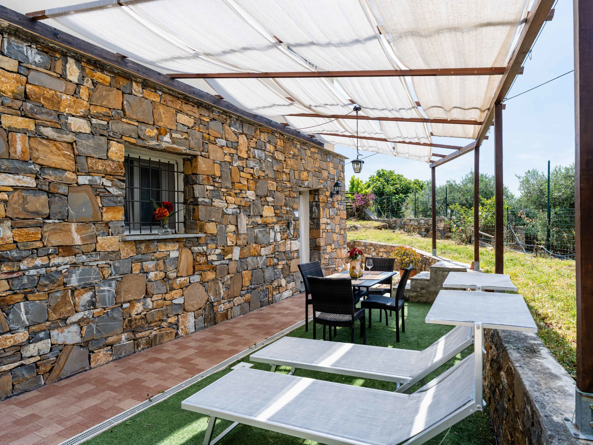 Olive Lodge-Buiten