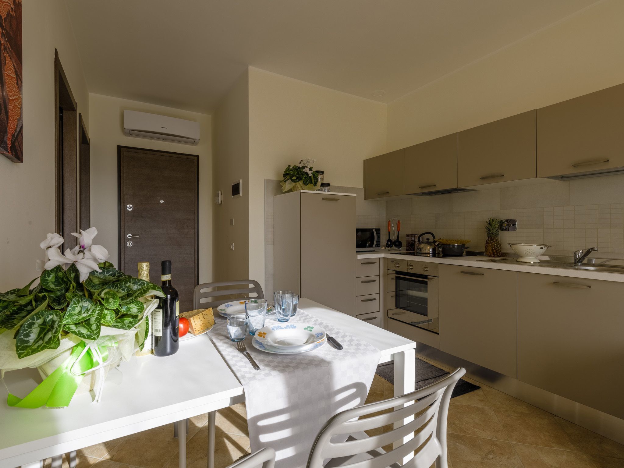 Gloria del Mare - Schwimmbad mit Meerblick-Inside